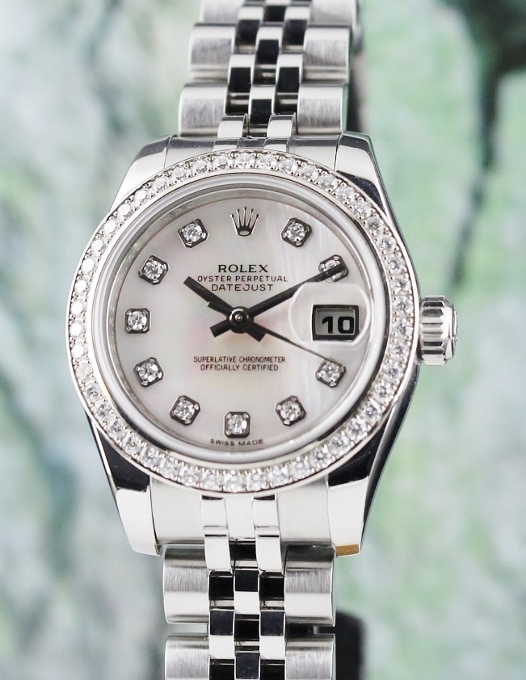 (image for) A ROLEX LADY SIZE OYSTER PERPETUAL DATEJUST / ORIGINAL DIAMOND BEZEL / 179384